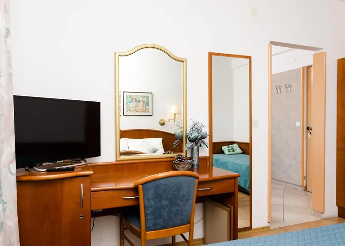 Bell Memories-one Bedroom With Balcony And Sea View A4 * Cavtat