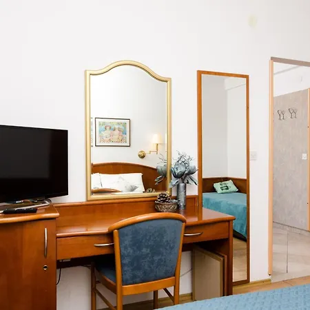 Bell Memories-one Bedroom With Balcony And Sea View A4 * Cavtat