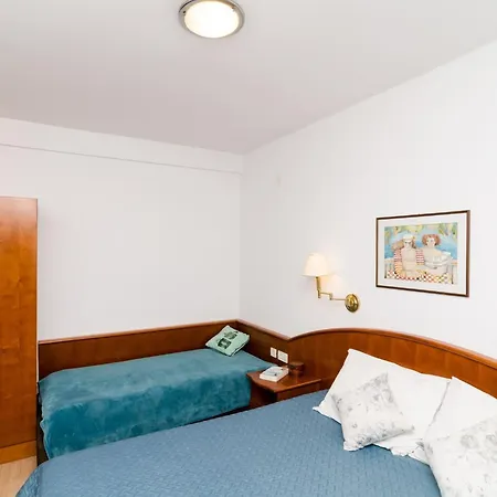 Bell Memories-one Bedroom With Balcony And Sea View A4 Cavtat