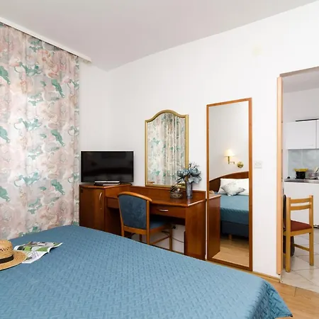 Bell Memories-one Bedroom With Balcony And Sea View A4 Apartment